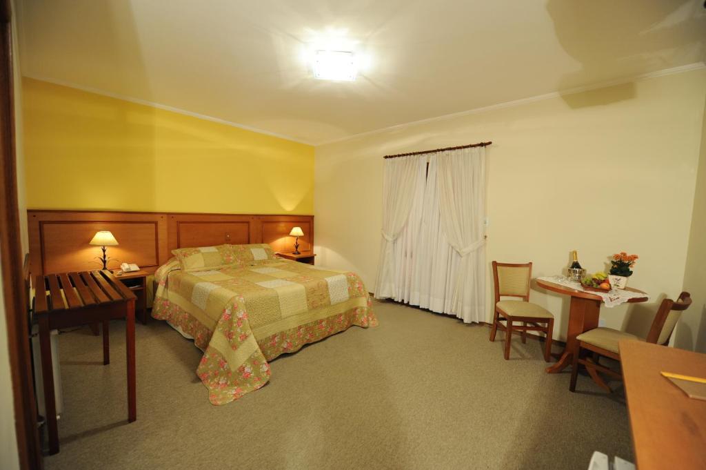 Pousada Alto D'Ouro Campos do Jordao Room photo